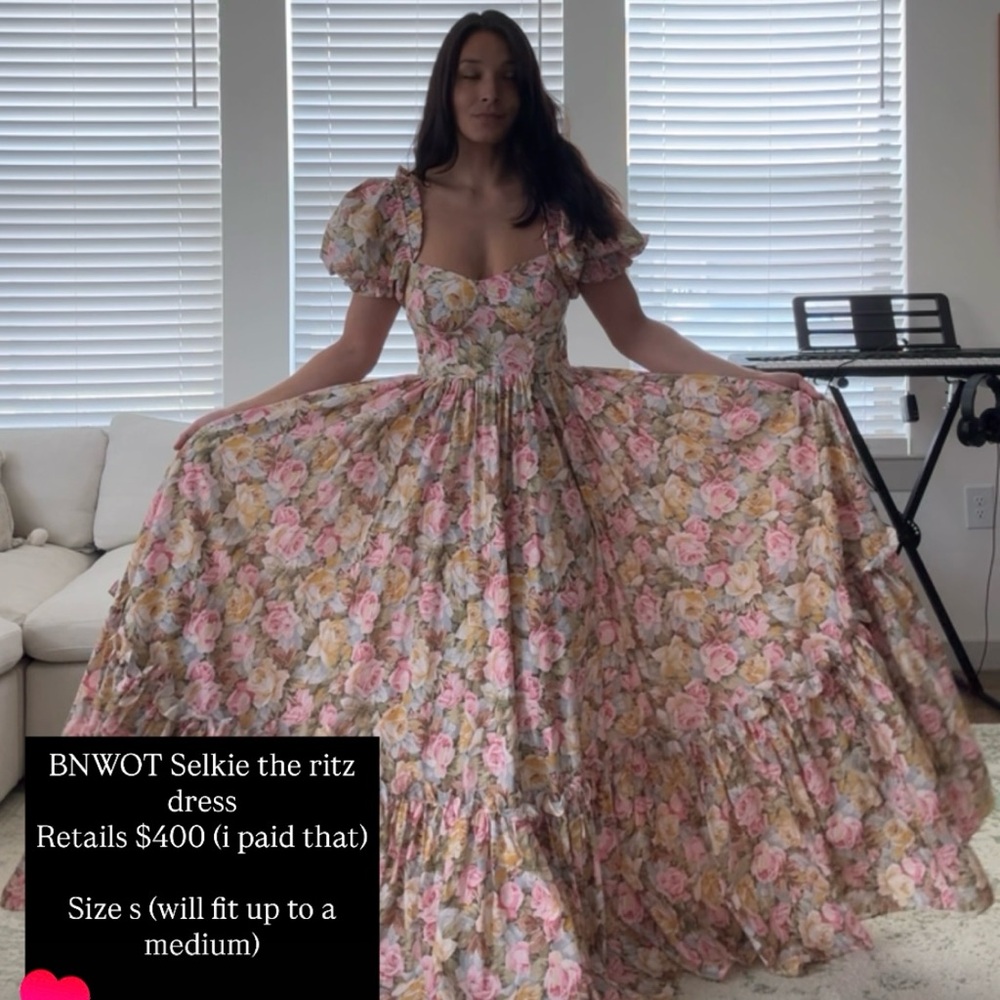 SELKIE 
The ritz dress